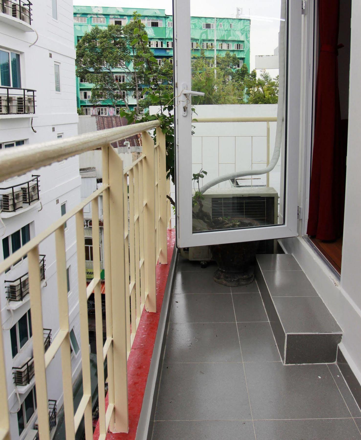 Quang Saigon Hotel- 40-7 Bui Vien-Walking Street Ciudad Ho Chi Minh  Exterior foto
